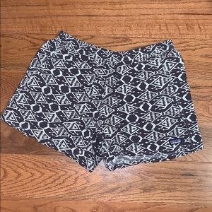 patagonia women’s baggy shorts 5” inseam